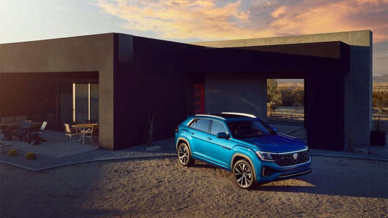 2024 Volkswagen Atlas Cross Sport in blue.
